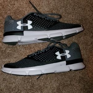 under armour size 9 mens shoes